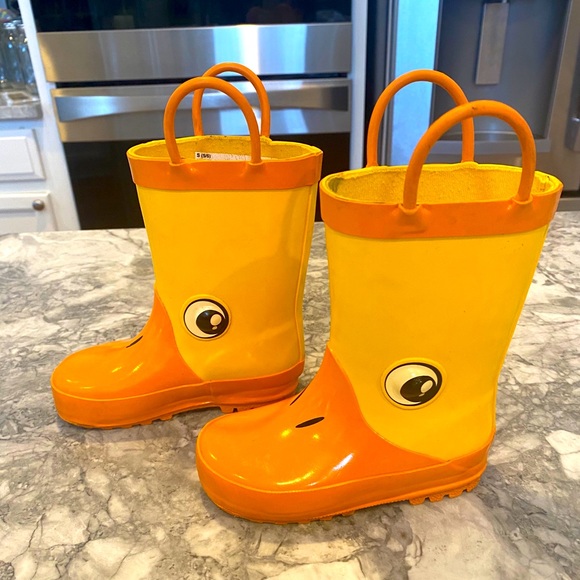 Cat & Jack Other - Toddler ducky rain boots